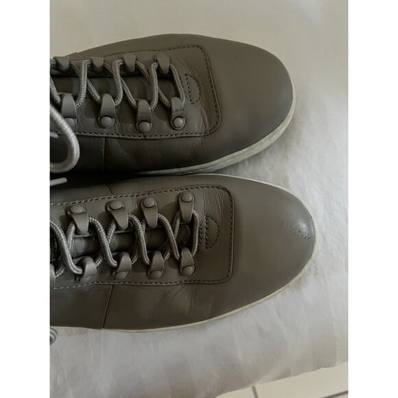 VINCE BEIGE/TAUPE LEATHER ROWAN HIGH TOP SNEAKERS... | Depop Vince Womens Taupe Leather & Suede Rowan High Top Sneakers Shoes sz 9.5